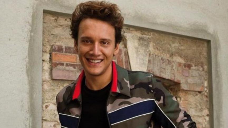Edis’ten takipçisine ‘maymun’lu yanıt
