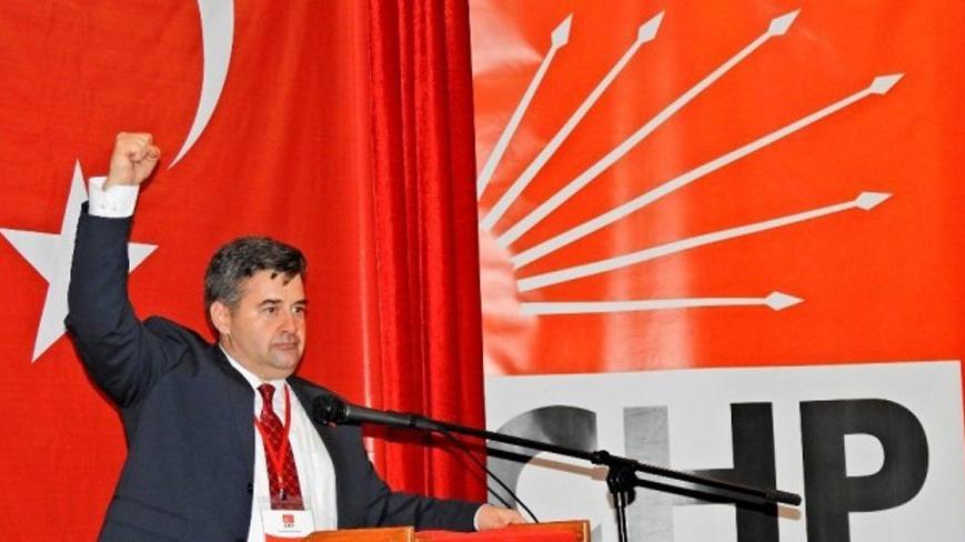 Ekrem Oran CHP Çeşme Belediye Başkan adayı oldu