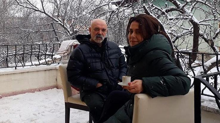 Çukur’un ‘İdris Baba’sı Ercan Kesal, eşiyle Kapadokya’da