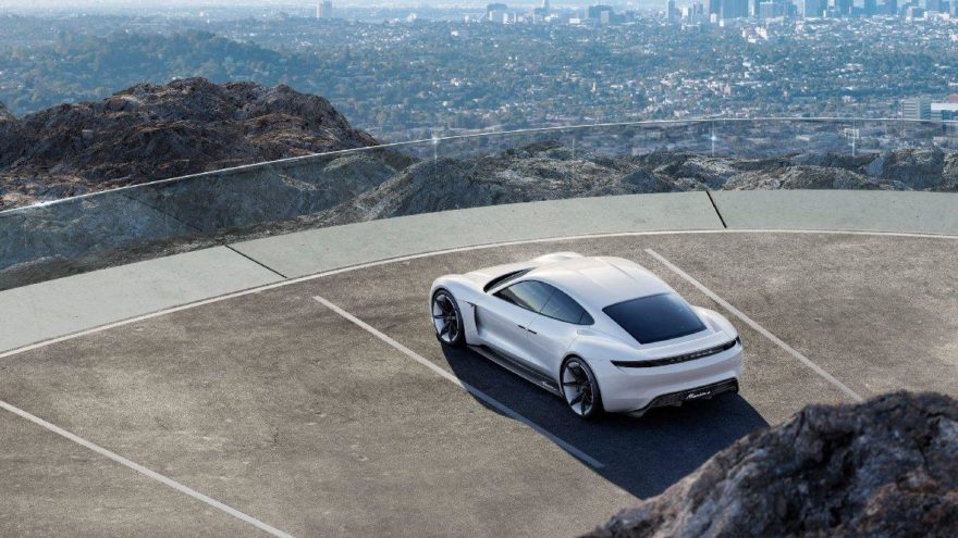 Porsche üretimini arttırıyor!