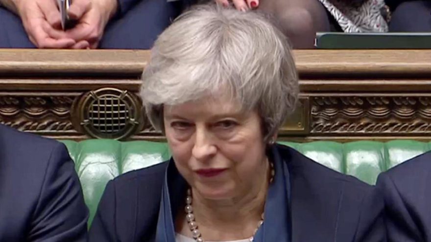 Çanlar Theresa May için çalıyor… İngiltere’de şimdi ne olacak?