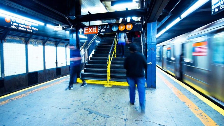 New York metrosunda feci ölüm!