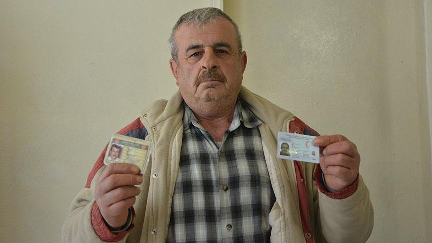 Ehliyetini değiştirmek için gitti, hayatının şokunu yaşadı