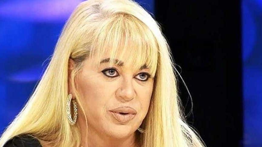 Zerrin Özer, verdiği 26 kilonun ardından hayranlarının karşısına çıktı