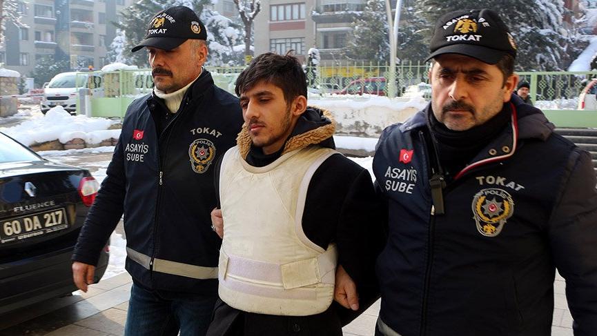 Kardeşini, aile baskısı ve kıskançlık yüzünden öldürmüş