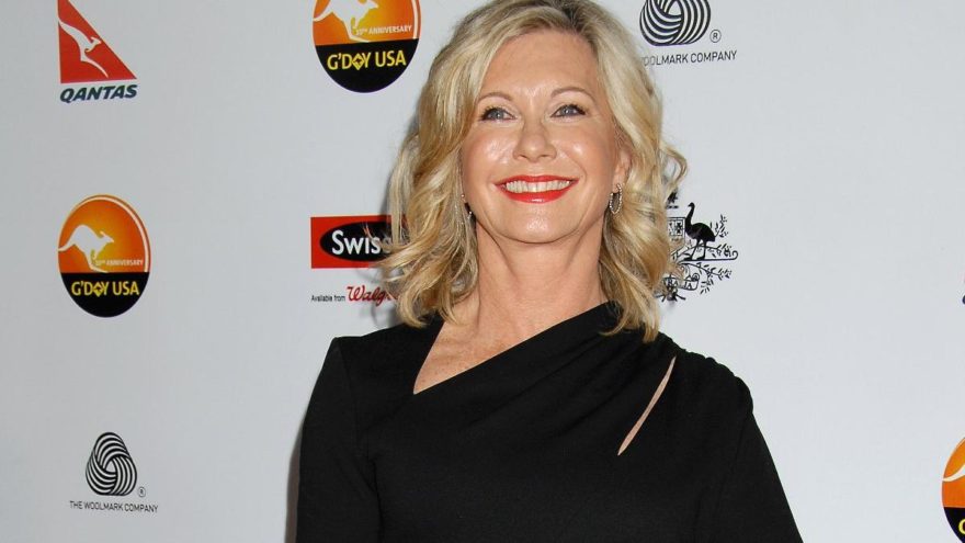 Olivia Newton John, sağlık durumuyla alakalı açıklama yaptı