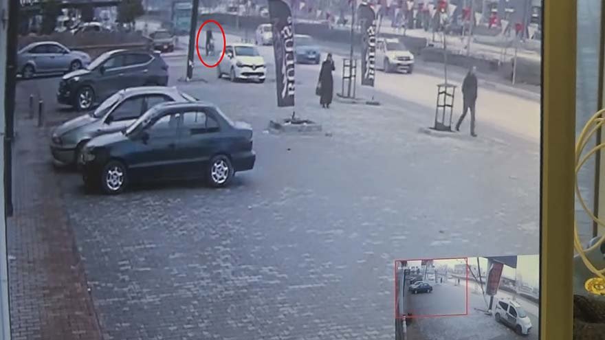 Kamyon kaldÄ±rÄ±mda yÃ¼rÃ¼yen Suriyeli genci ezdi, o anlar kameralara yansÄ±dÄ± ile ilgili gÃ¶rsel sonucu