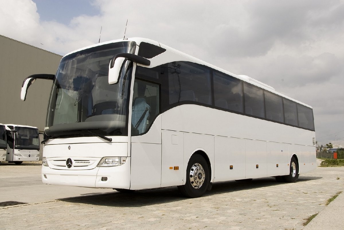 mercedes-benz-tourismo
