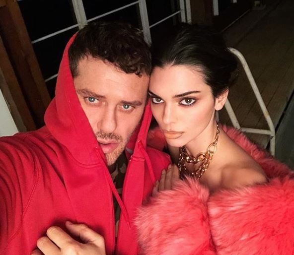 Mert Alaş Kendall Jenner