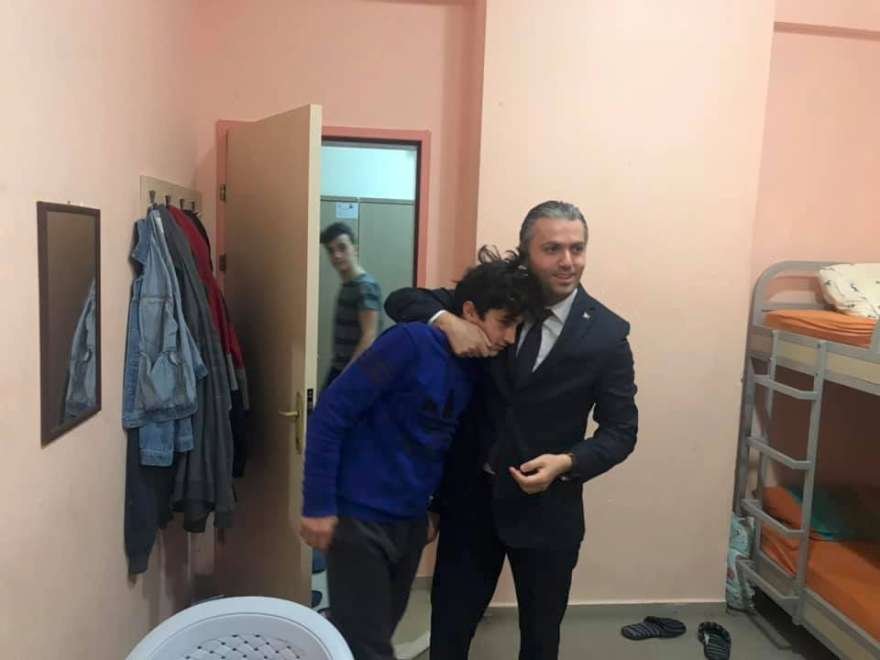 Acu'yu karşısında gören öğrenciler şaşkınlık yaşadı foto: İHA