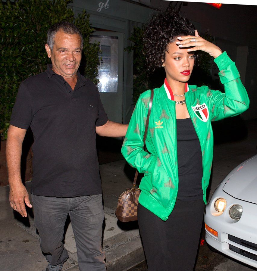 rihanna-ve-babasi