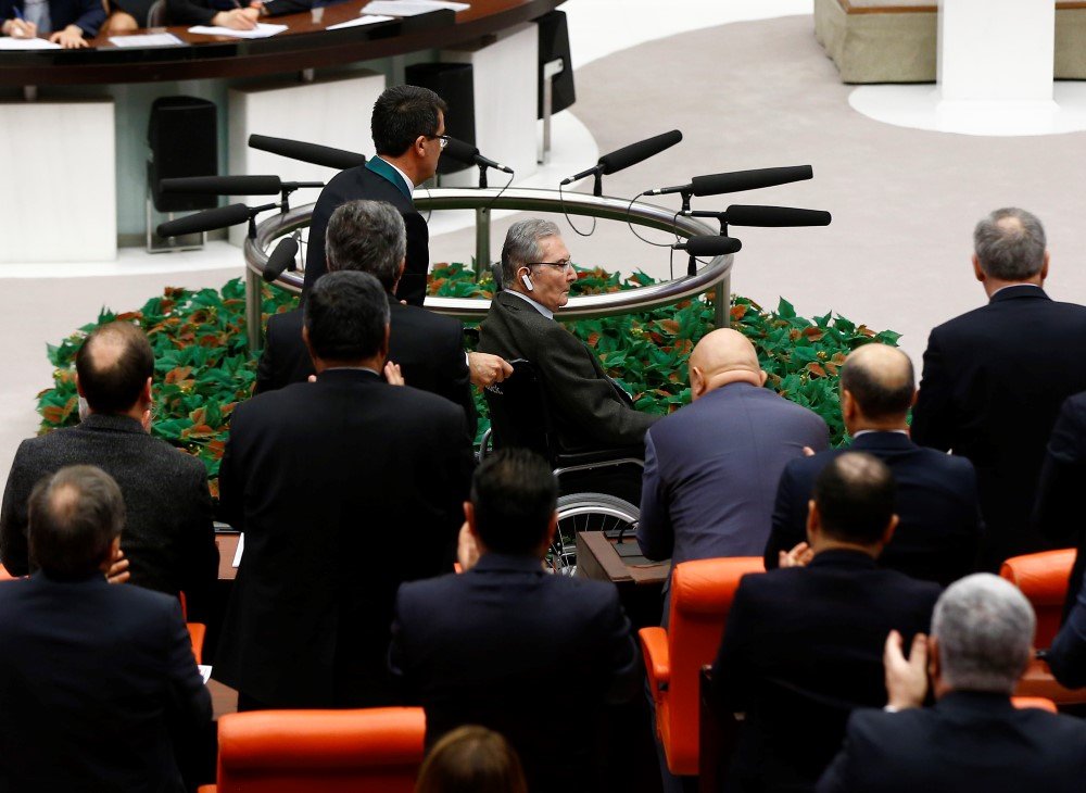 Deniz Baykal’ın yemin töreninden görüntüler Son dakika haberleri