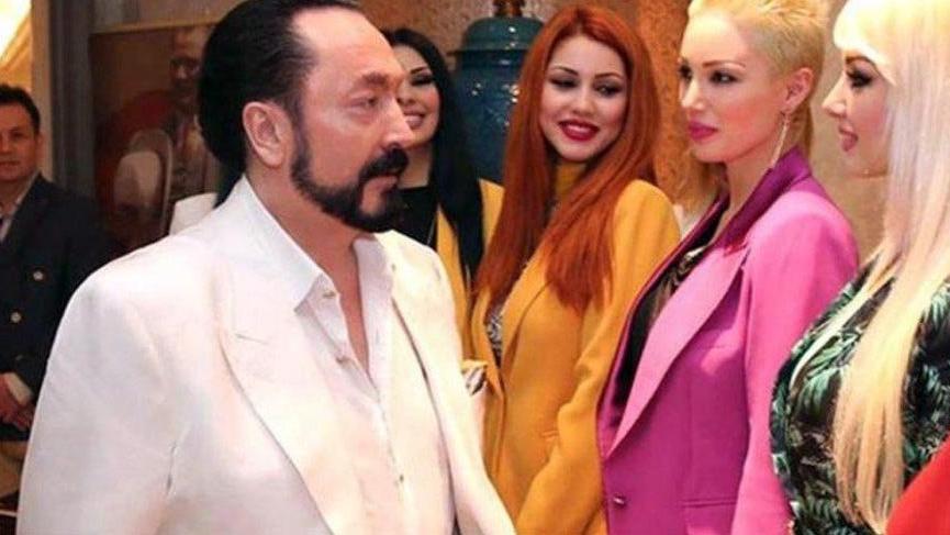 Adnan Oktar, bu yıl mehdiliğini ilan edecekmiş! - Son ...