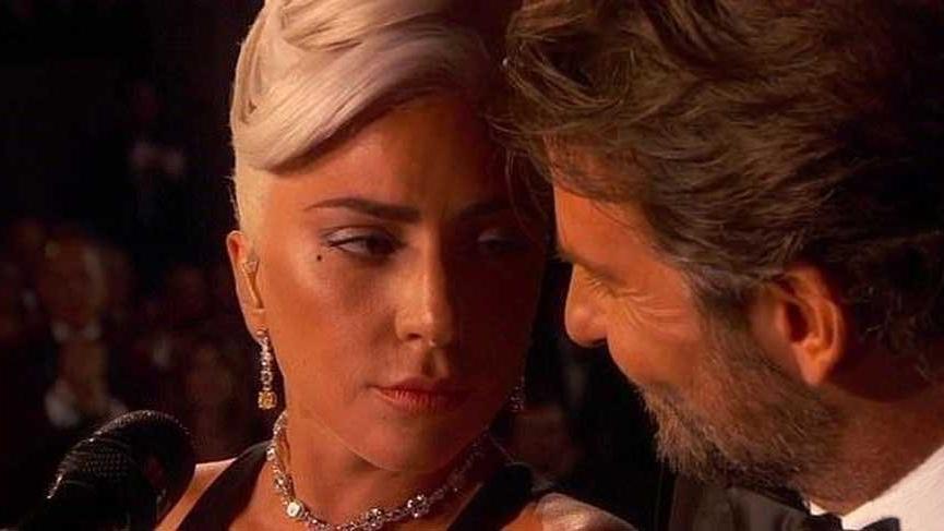 Lady Gaga’dan aşk iddialarına cevap geldi
