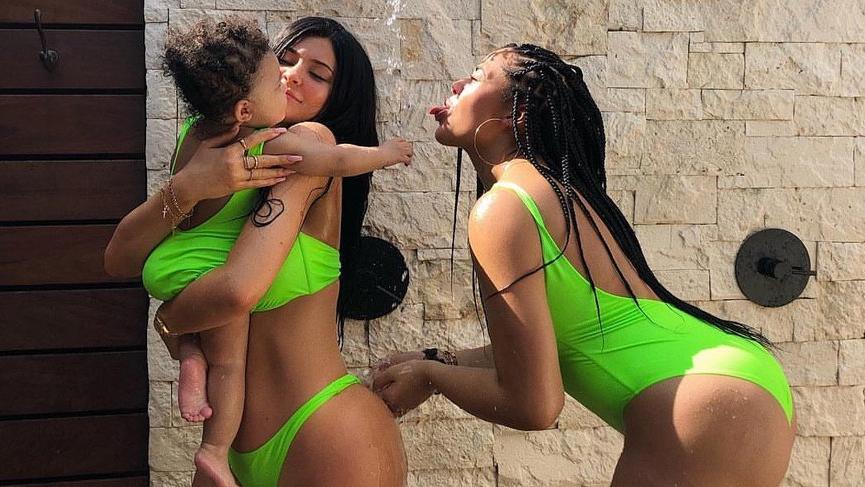 Kylie Jenner Jordyn Woods’u evden kovdu