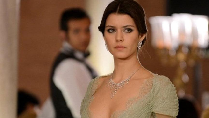 Beren Saat’ten kafa karıştıran doğum günü paylaşımı