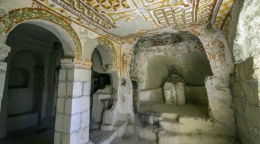 Gomeda Vadisi yatık yamaçlı, boğaz tipi ve tabanlı bir vadi. Bu vadi 160 vadi içinden Nevşehir’in en önemli 3. vadisi.