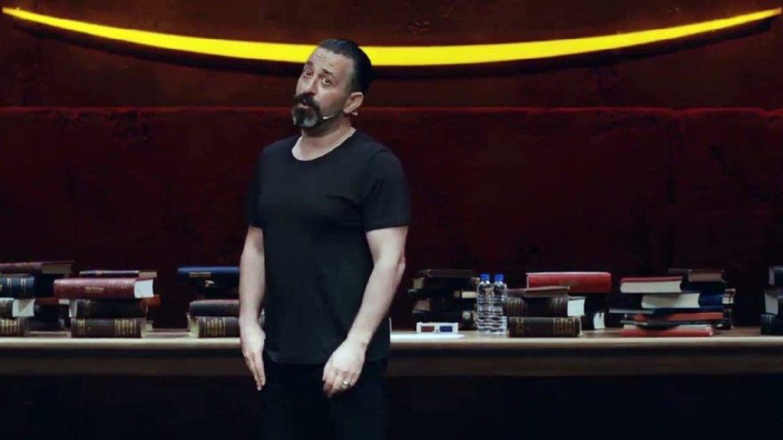 Cem Yılmaz, ‘komediyi bıraktı’ haberine ‘keşke’ yorumu yaptı
