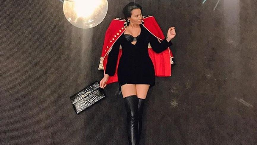 Eda Taşpınar’dan bornozlu paylaşım