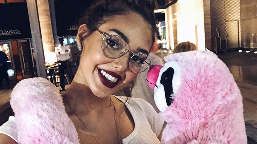 Dilan Çiçek Deniz’den cesur poz