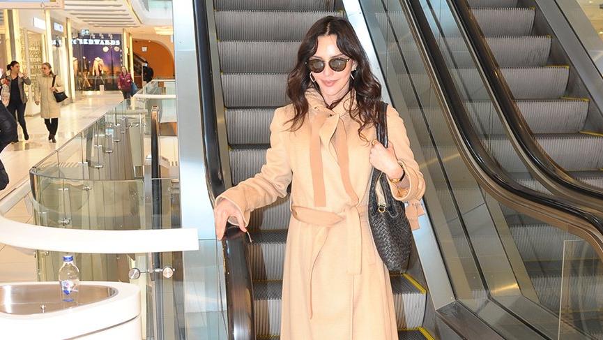 Hande Ataizi artık proje konuşmak istiyor