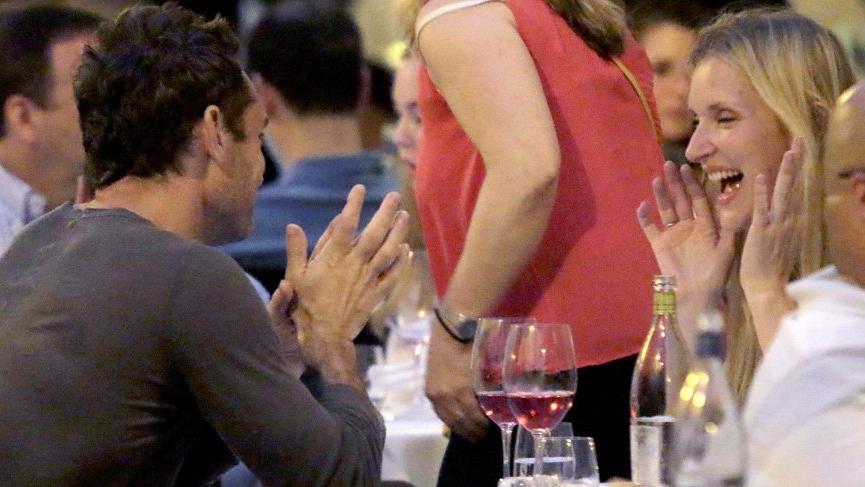 Jude Law ve Phillipa Coan nişanlandı