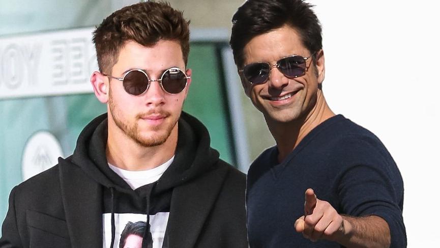 John Stamos ve Nick Jonas sevgilerini ilginç bir şekilde ifade etti