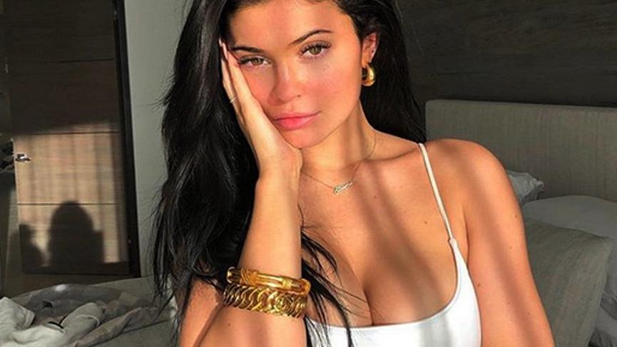 Kylie Jenner 130 milyon takipçisini kandırdı