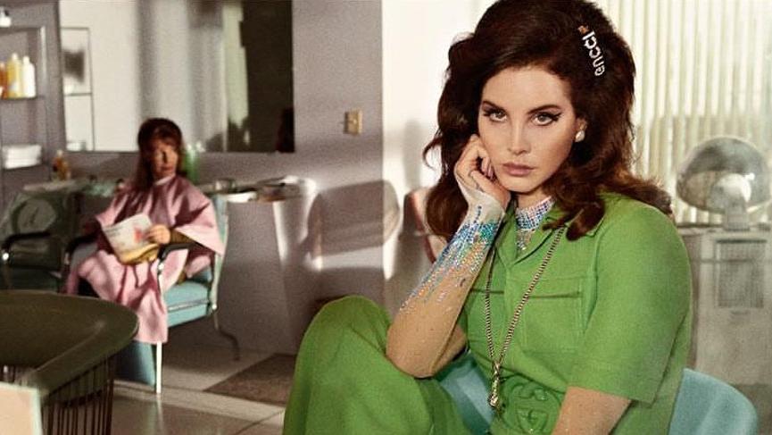 Lana Del Rey şiir kitabını 1 dolardan satacak