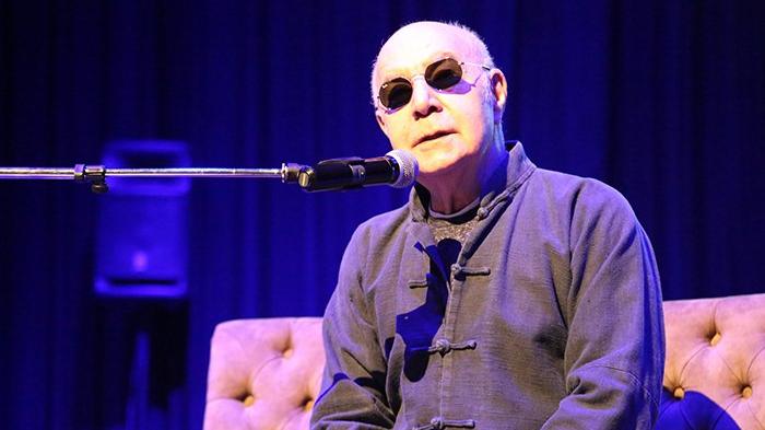 Mazhar Alanson: “Eskiden gitar yoktu”