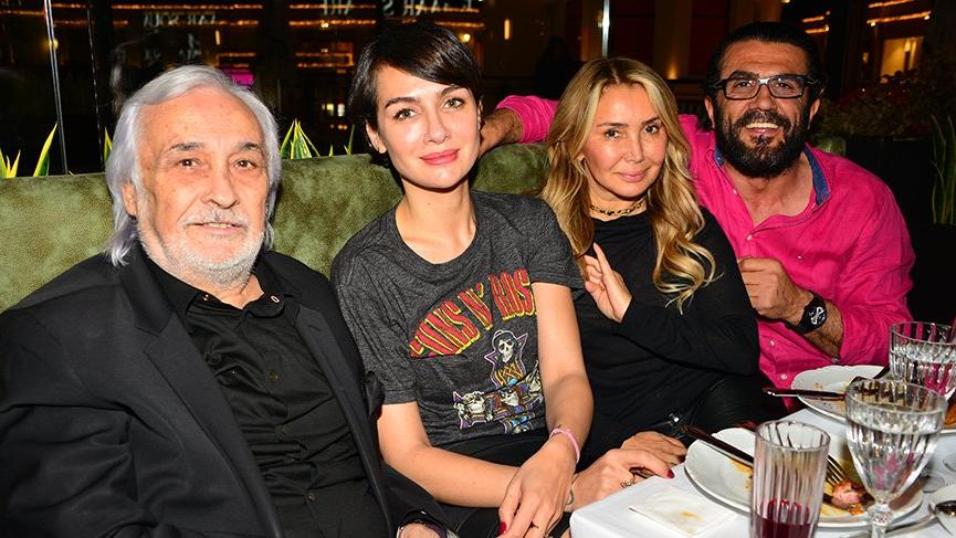 ‘7 KOCALI HÜRMÜZ’ ekibi yemekte…