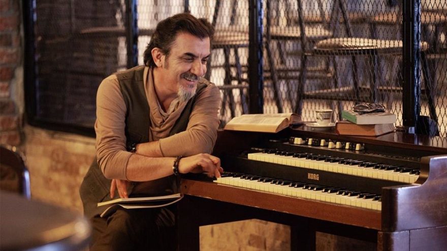 Nevzat Yılmaz: “Türküler ‘herkesin’ olduğu kadar ‘hiç kimsenin’dir”