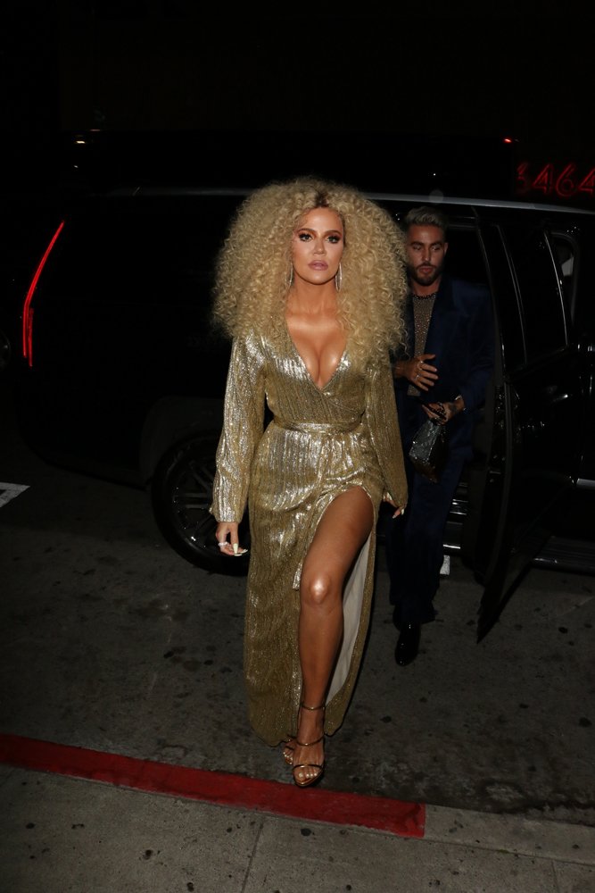 Khloe Kardashian Diana Ross’un partisindeki imajıyla şaşırttı Moda