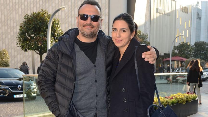 Ali Sunal, Nazlı’nın yanından ayrılmıyor