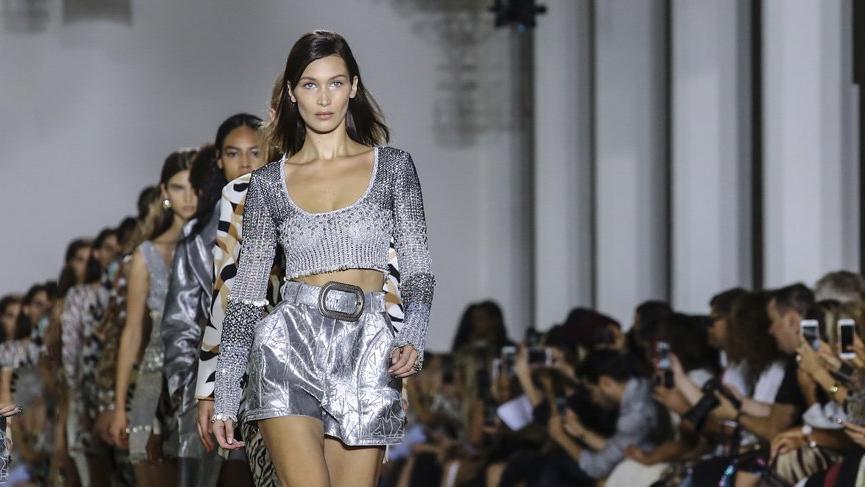 Roberto Cavalli iflasın eşiğinde, mağazalarını kapattı