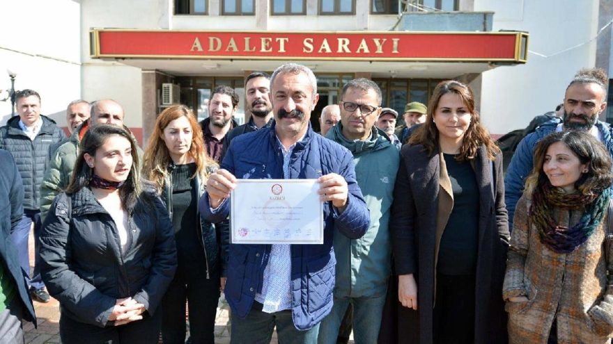 Tunceli Belediye Başkanı Fatih Maçoğlu’nun mazbatası diğerlerine benzemiyor!