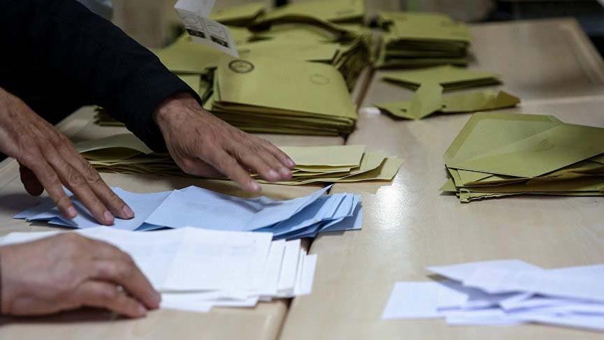 AKP’den ‘seçilen başkanın yerine başkanlığı bize verin’ başvurusu