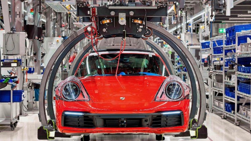 Porsche CO2 emisyonunu azalttı!