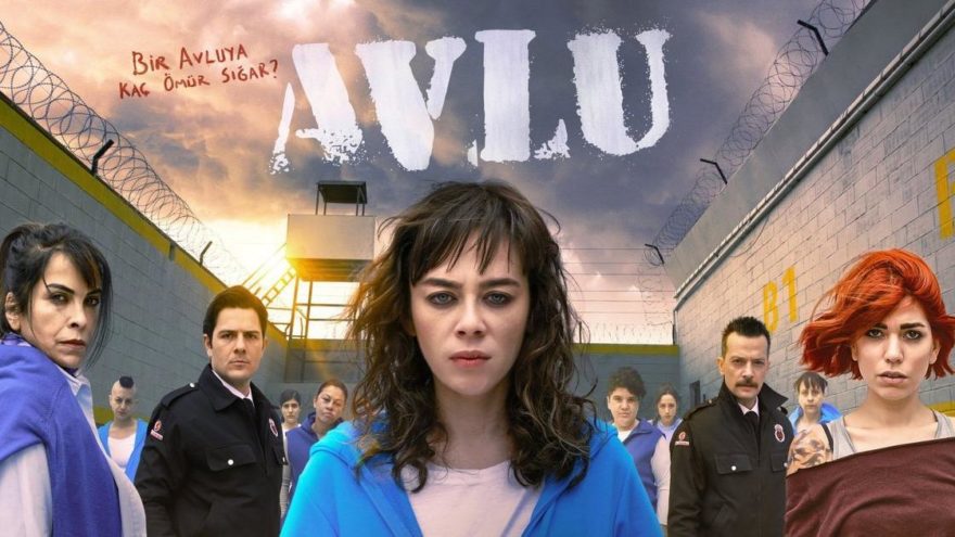 Avlu dizisinde beklenmedik ayrılık! Hangi oyuncu Avlu’ya veda ediyor?