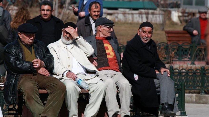Emekli intibak yasası çıkacak mı? 2000 sonrası emeklilerin gözü intibak yasasında!