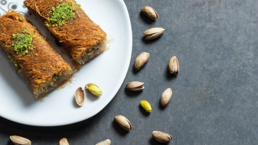 Kadayıf dolması nasıl yapılır? Çıtır çıtır geleneksel lezzet! İşte kadayıf dolması tarifi ve malzemeleri…