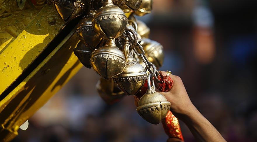 Nepal’de Biska Festivali kutlanıyor.