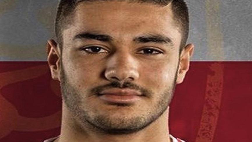 Ozan Kabak hangi takımın formasını giymektedir?