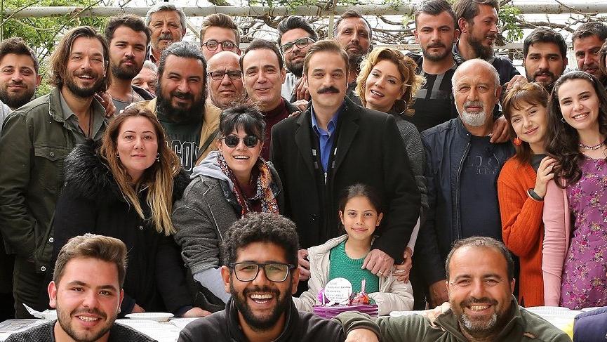 Ufuk Özkan’a sürpriz doğum günü kutlaması yaptılar