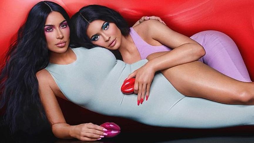 Kim Kardashian ve Kylie Jenner işbirliği yaptı