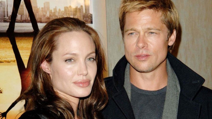 Angelina Jolie soyadını değiştirdi
