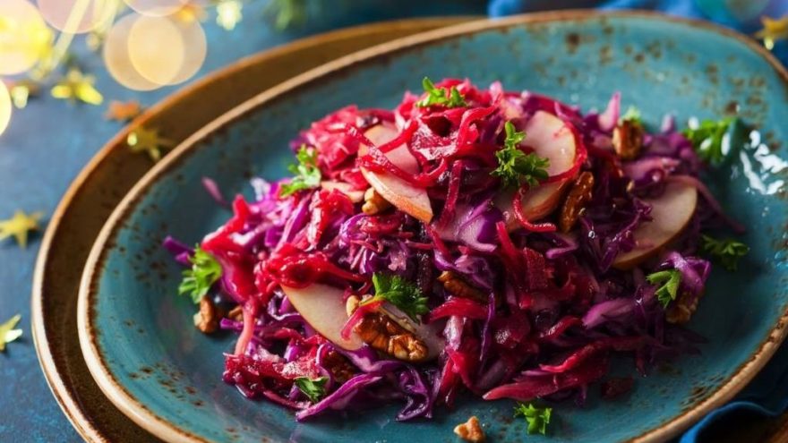 Kırmızı lahana salatası tarifi: Kırmızı lahana salatası nasıl yapılır?