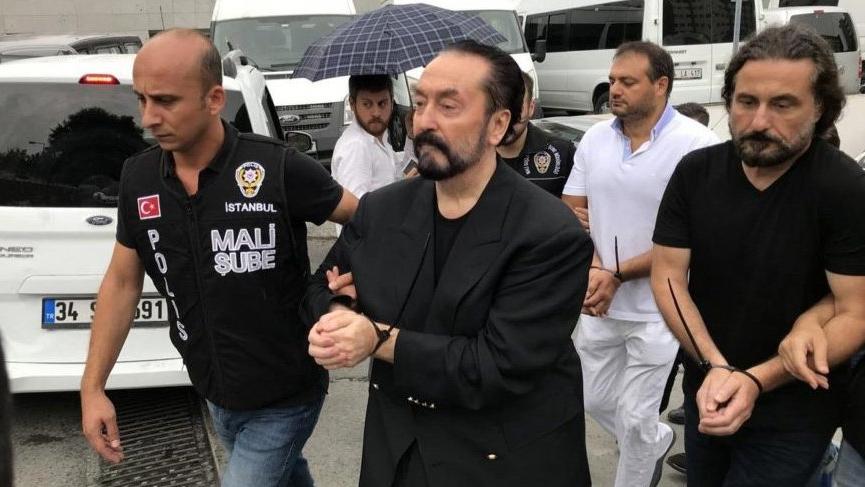 Adnan Oktar suç örgütüne yönelik soruşturmada tahliye