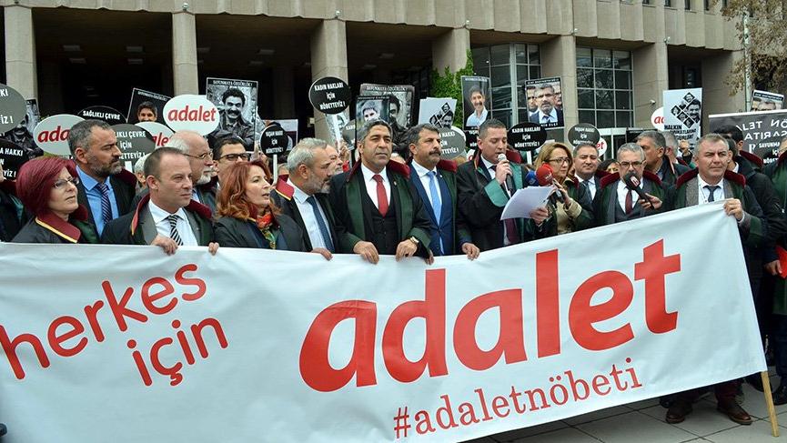 Ankara Barosu’ndan adliye önünde ‘Adalet Nöbeti’