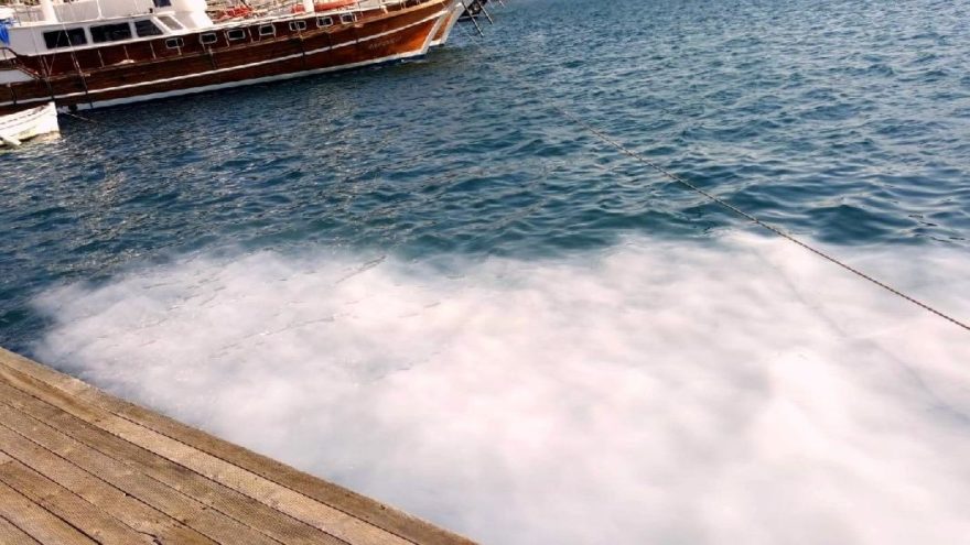 Muğla Bozburun’da deniz kirletiliyor